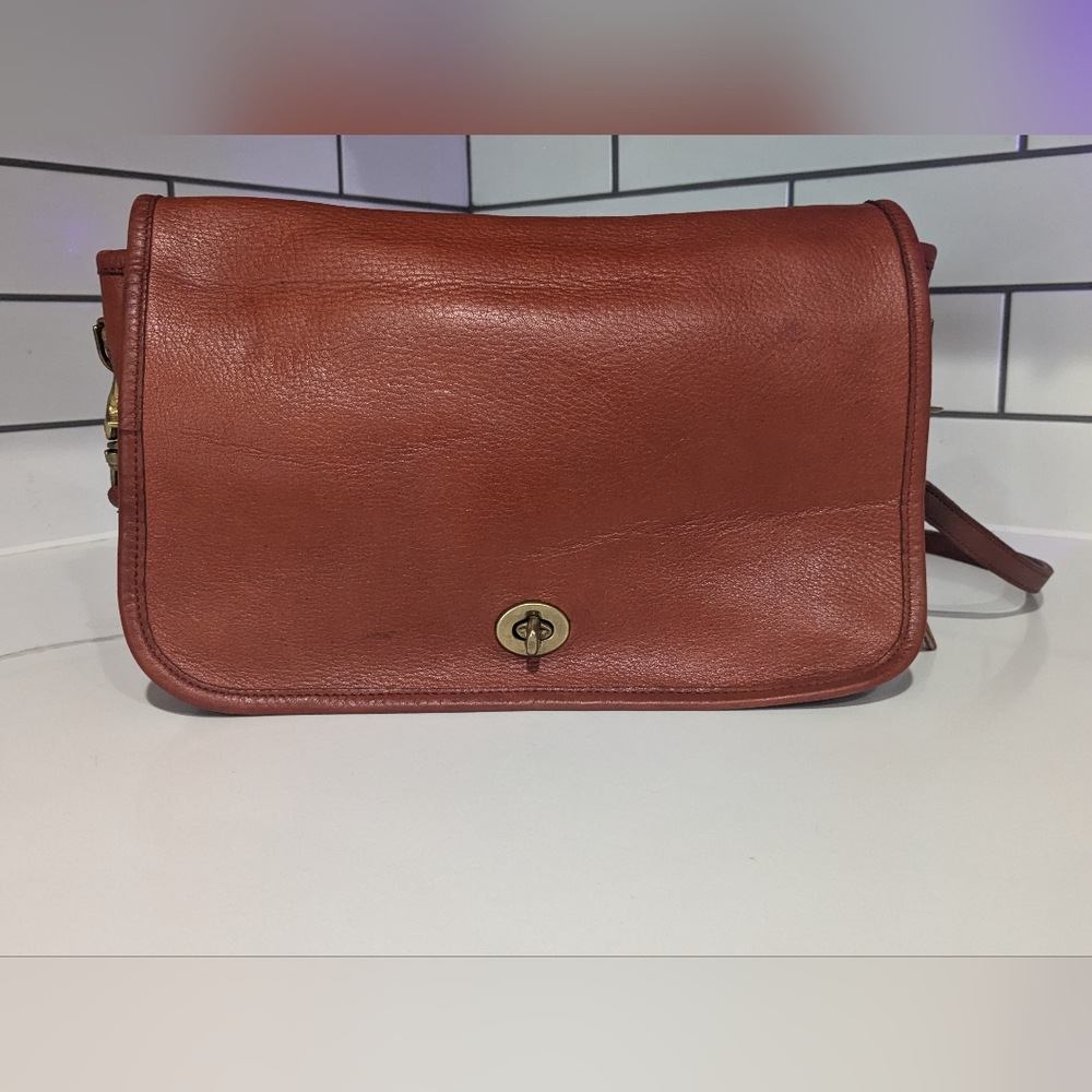 Vintage  Coach Rust Leather Dinky Bag \ Shoulder Crossbody Bag 11 by 7